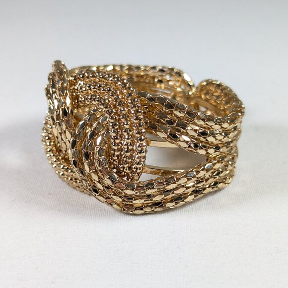 1980s chunky gold tone hinged metal mesh knot cuff bracelet - Picture 3 of 5